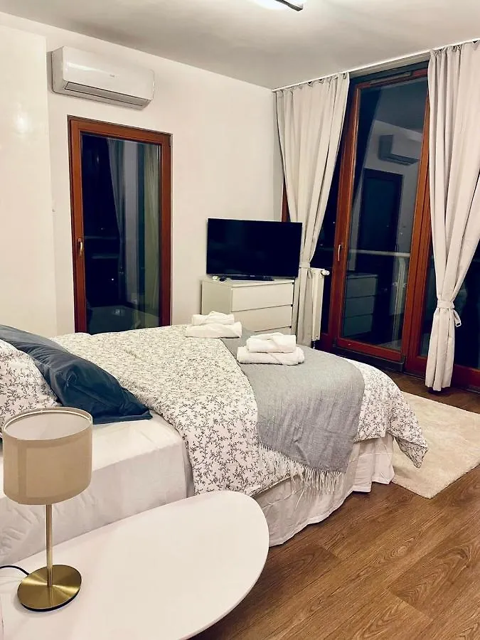 City View Wellness Apartment Swim&Steam&Relax Kraków 0*,  Polen